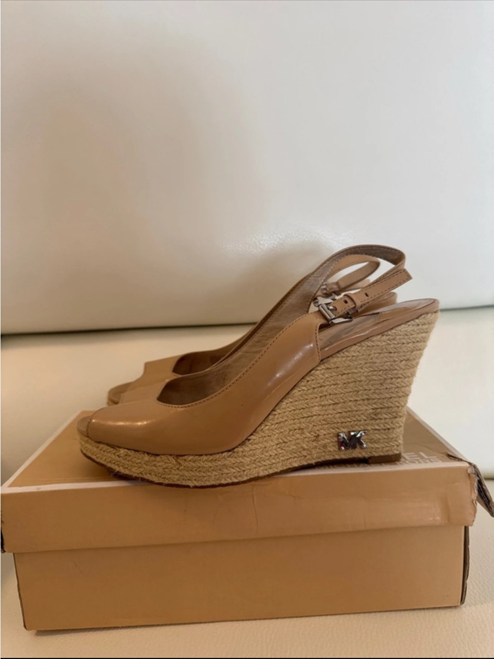 MICHAEL KORS BEIGE LEATHER ESPADRILLE WEDGE SLINGBACK